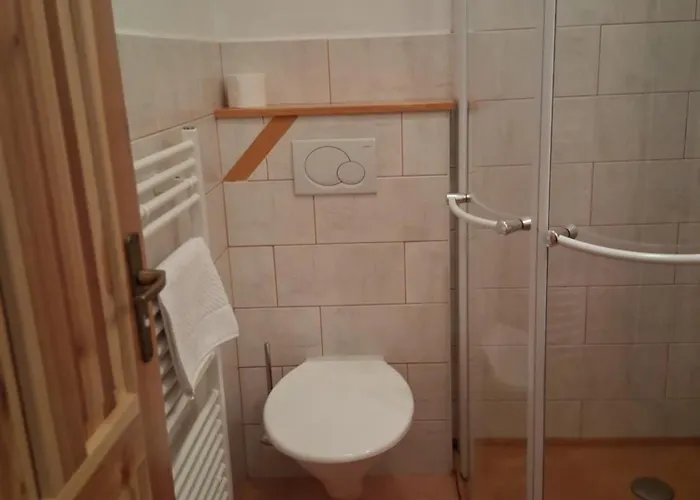 Zakouti 招待所 德尔内夫奥里克